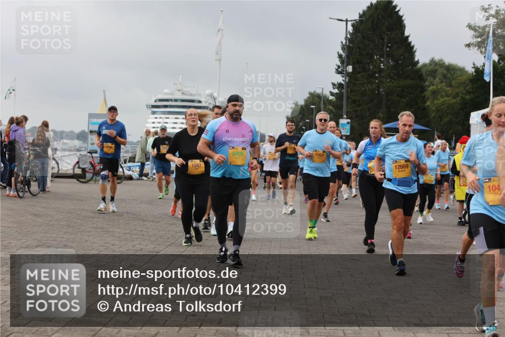 13.09.2026 - Kiel Lauf Andreas Tolksdorf http://msf.ph/oto/10412399 13.09.2026 10:02:47 Kiellinie 1929, 1347, 3, 6409, 1567, 12669, 104 meine-sportfotos.de