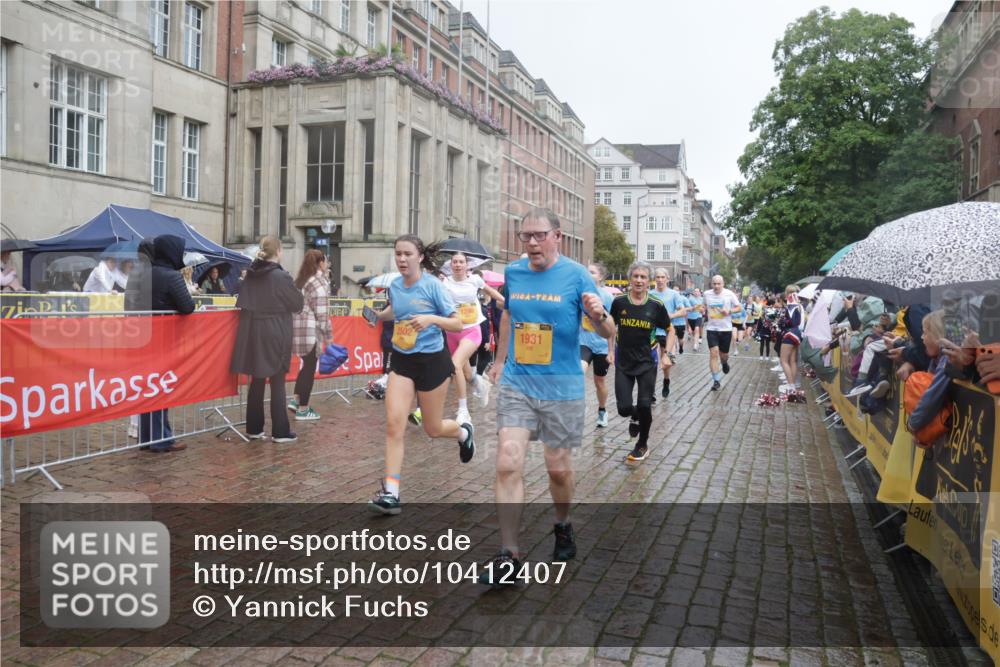 13.09.2026 - Kiel Lauf Yannick Fuchs http://msf.ph/oto/10412407 13.09.2026 10:43:38 Ziel 149, 1536, 1720, 2317, 3123, 4143, 4493, 4541, 4850, 4941, 5059, 5127, 5419, 6368, 6716, 7351, 8037, 8952, 9281, 9337, 9823, 10247, 10683, 11067, 11774, 12544, 12763, 12778, 12779, 245, 485, 534, 610, 681, 1069, 1121, 1178, 1290, 1500, 1780, 1931, 2119, 2131, 2376, 2502, 2633, 2680, 2800, 2887, 2954, 3132, 3169, 3911, 3976, 4124, 4218, 4282, 4690, 4718, 4825, 5070, 5222, 5414, 5679, 5715, 5848, 6079, 6139, 6231, 6422, 6492, 6536, 6655, 1977, 5437 meine-sportfotos.de