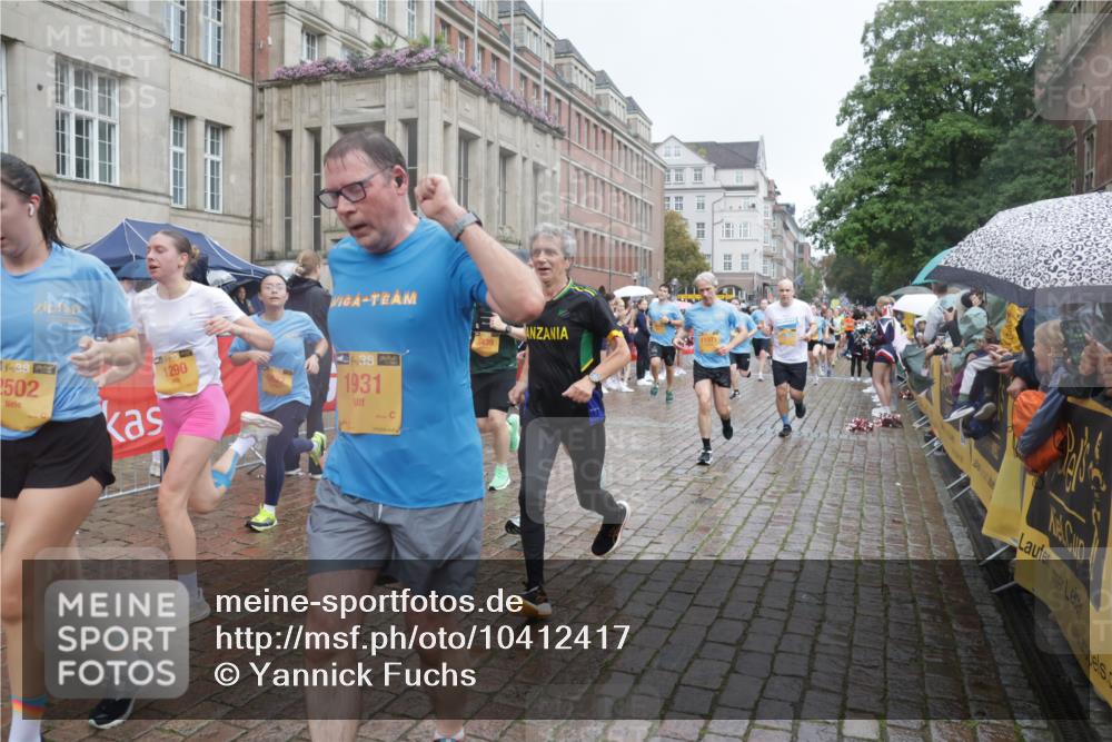 13.09.2026 - Kiel Lauf Yannick Fuchs http://msf.ph/oto/10412417 13.09.2026 10:43:39 Ziel 149, 1536, 1720, 2317, 3123, 4143, 4493, 4541, 4669, 4850, 4941, 5059, 5127, 5419, 6368, 6716, 7351, 8037, 9281, 9337, 9823, 10247, 10683, 11067, 11774, 12544, 12763, 12778, 245, 485, 534, 610, 681, 1069, 1121, 1178, 1290, 1500, 1720, 1780, 1931, 2119, 2131, 2376, 2502, 2633, 2680, 2800, 2887, 2954, 3132, 3169, 3911, 3976, 4124, 4218, 4282, 4690, 4718, 4825, 5070, 5222, 5414, 5679, 5715, 5848, 6079, 6139, 6231, 6422, 6492, 6536, 6655, 1977, 5437 meine-sportfotos.de
