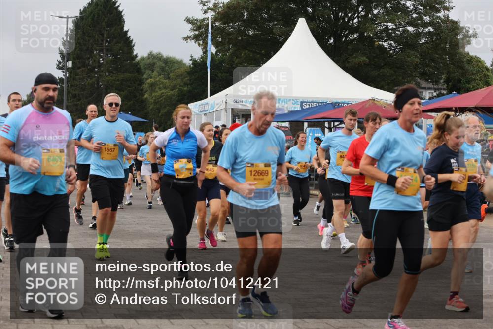 13.09.2026 - Kiel Lauf Andreas Tolksdorf http://msf.ph/oto/10412421 13.09.2026 10:02:49 Kiellinie 1567, 6409, 3645, 12669, 640, 3159 meine-sportfotos.de