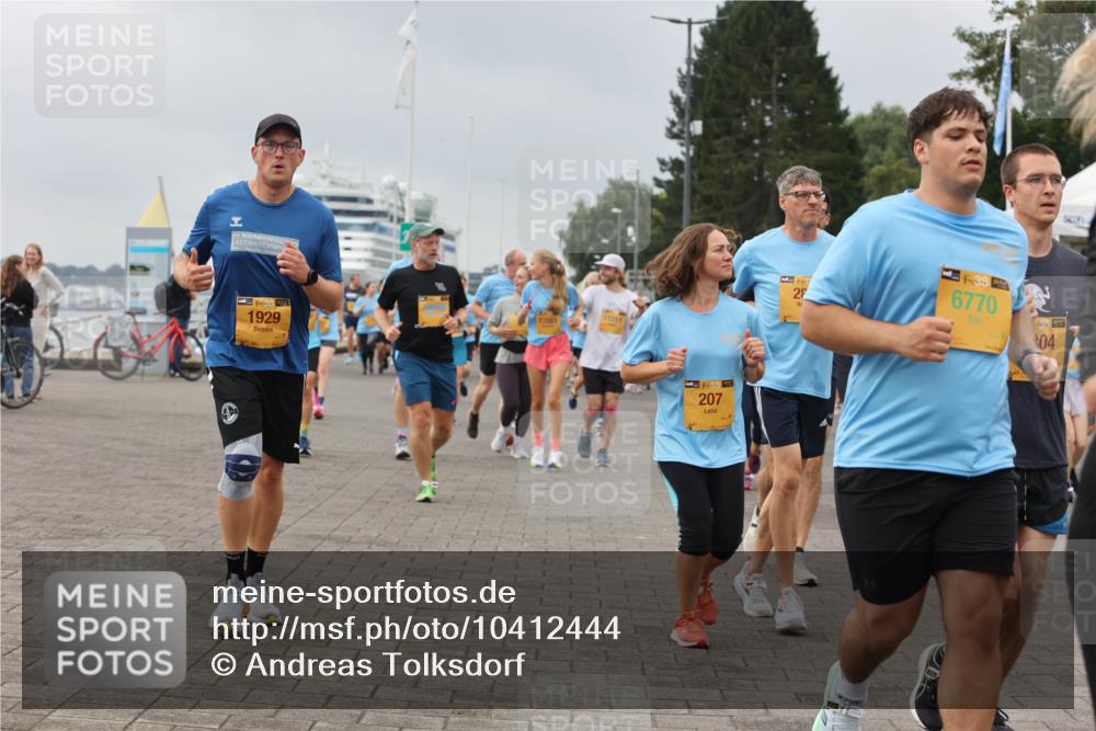 13.09.2026 - Kiel Lauf Andreas Tolksdorf http://msf.ph/oto/10412444 13.09.2026 10:02:51 Kiellinie 38, 1929, 11581, 11217, 39, 207, 4, 3, 28, 6770, 38, 04 meine-sportfotos.de
