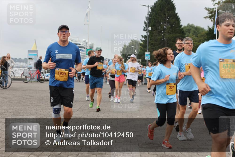 13.09.2026 - Kiel Lauf Andreas Tolksdorf http://msf.ph/oto/10412450 13.09.2026 10:02:51 Kiellinie 38, 1929, 11581, 11217, 207, 2, 38, 6770 meine-sportfotos.de