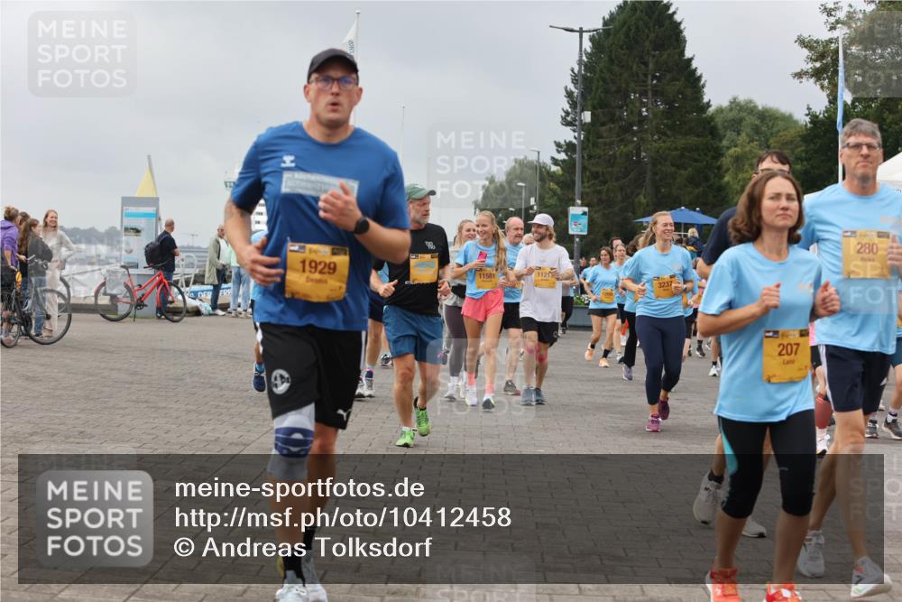 13.09.2026 - Kiel Lauf Andreas Tolksdorf http://msf.ph/oto/10412458 13.09.2026 10:02:52 Kiellinie 1929, 1121, 11581, 3237, 207, 280 meine-sportfotos.de