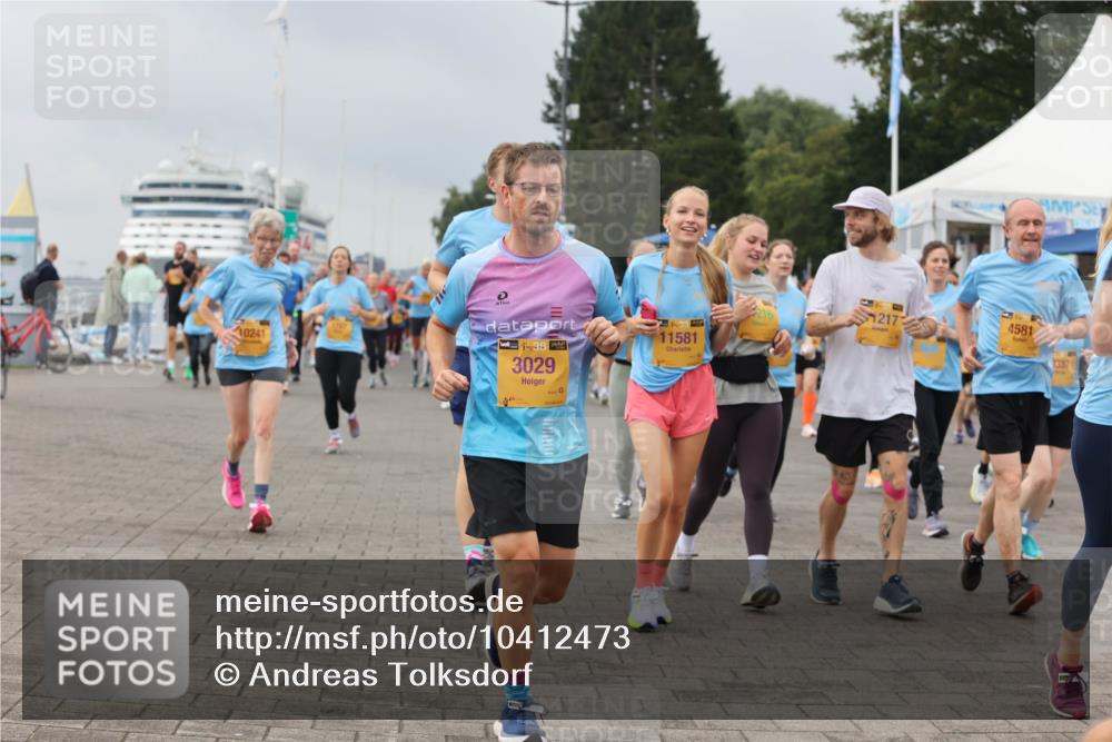 13.09.2026 - Kiel Lauf Andreas Tolksdorf http://msf.ph/oto/10412473 13.09.2026 10:02:55 Kiellinie 10241, 38, 3029, 11581, 12171, 4581, 1387 meine-sportfotos.de