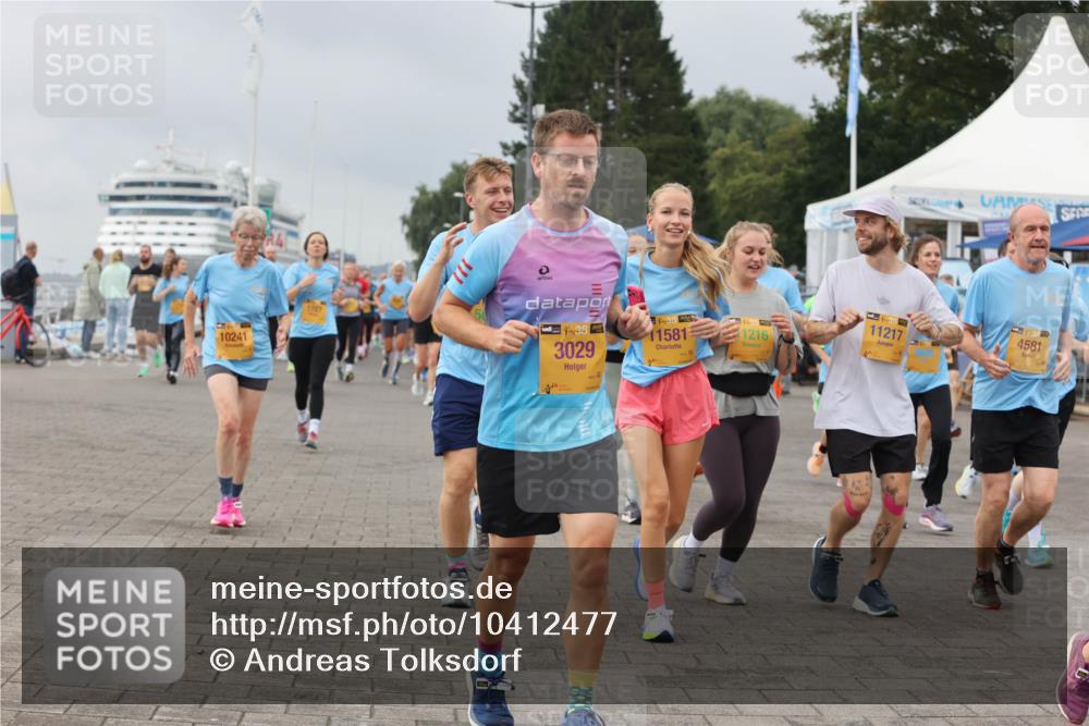 13.09.2026 - Kiel Lauf Andreas Tolksdorf http://msf.ph/oto/10412477 13.09.2026 10:02:55 Kiellinie 10241, 38, 3029, 38, 115811216, 39, 11217, 8688, 4581 meine-sportfotos.de