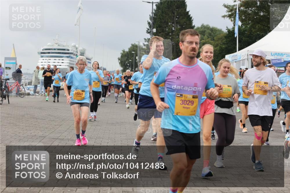 13.09.2026 - Kiel Lauf Andreas Tolksdorf http://msf.ph/oto/10412483 13.09.2026 10:02:56 Kiellinie 10241, 1287, 1, 39, 3029, 39, 216, 39, 11 meine-sportfotos.de