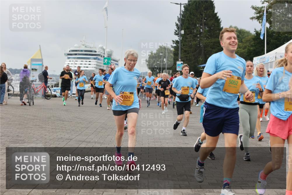 13.09.2026 - Kiel Lauf Andreas Tolksdorf http://msf.ph/oto/10412493 13.09.2026 10:02:56 Kiellinie 10241, 10440, 39, 5052 meine-sportfotos.de