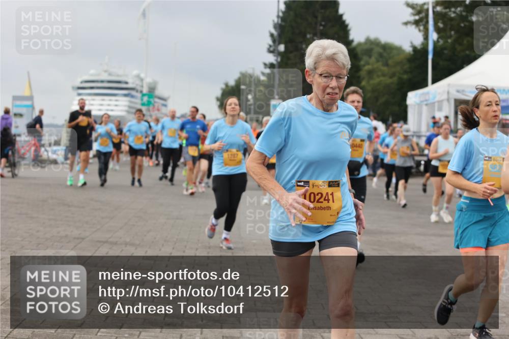 13.09.2026 - Kiel Lauf Andreas Tolksdorf http://msf.ph/oto/10412512 13.09.2026 10:02:58 Kiellinie 1287, 198, 10241, 0440, 39, 562 meine-sportfotos.de