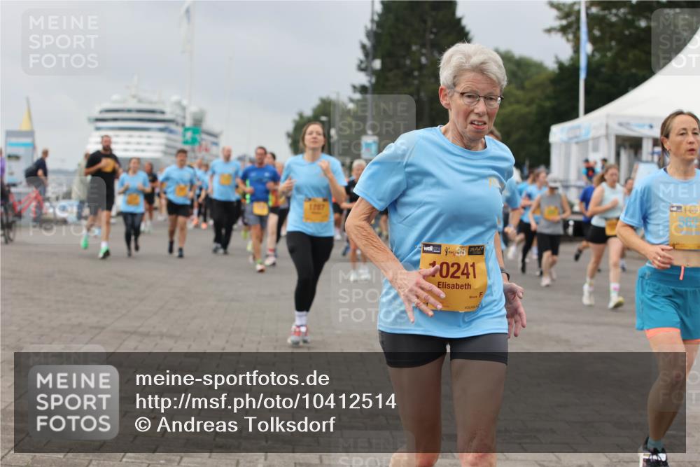 13.09.2026 - Kiel Lauf Andreas Tolksdorf http://msf.ph/oto/10412514 13.09.2026 10:02:58 Kiellinie 1287, 1, 39, 98, 0241, 562 meine-sportfotos.de