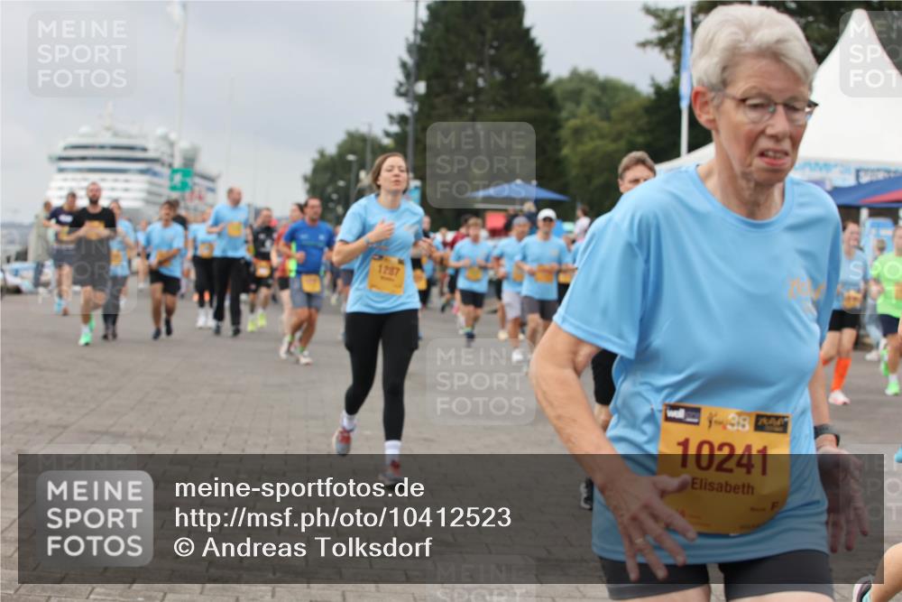 13.09.2026 - Kiel Lauf Andreas Tolksdorf http://msf.ph/oto/10412523 13.09.2026 10:02:58 Kiellinie 1287, 38, 10241 meine-sportfotos.de
