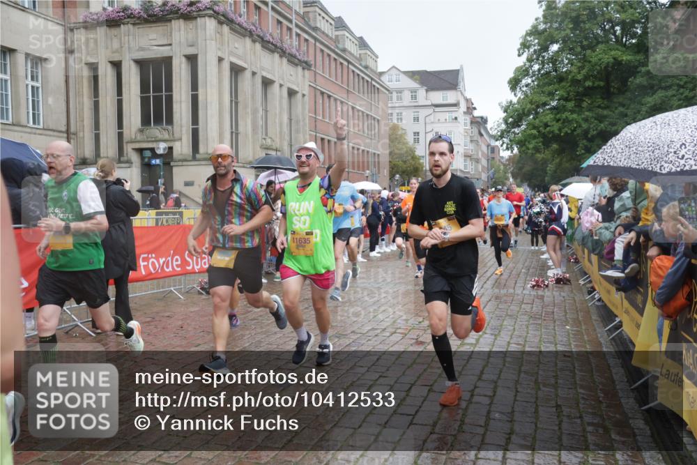 13.09.2026 - Kiel Lauf Yannick Fuchs http://msf.ph/oto/10412533 13.09.2026 10:43:47 Ziel 149, 371, 1029, 1215, 2316, 2653, 2971, 3258, 3292, 3308, 3734, 4669, 4801, 4850, 5059, 5419, 6096, 6368, 6716, 7351, 8037, 8412, 9281, 9337, 9559, 10132, 10437, 10683, 10705, 11031, 11213, 11438, 11611, 12763, 245, 485, 534, 610, 681, 1069, 1121, 1178, 1500, 1536, 1720, 1780, 2119, 2131, 2317, 2680, 2800, 2887, 3123, 3132, 3169, 3911, 4124, 4143, 4218, 4282, 4493, 4541, 4690, 4718, 4941, 5070, 5127, 5222, 5679, 5715, 5848, 6079, 6231, 6422, 6492, 6536, 6655, 6716, 1977 meine-sportfotos.de