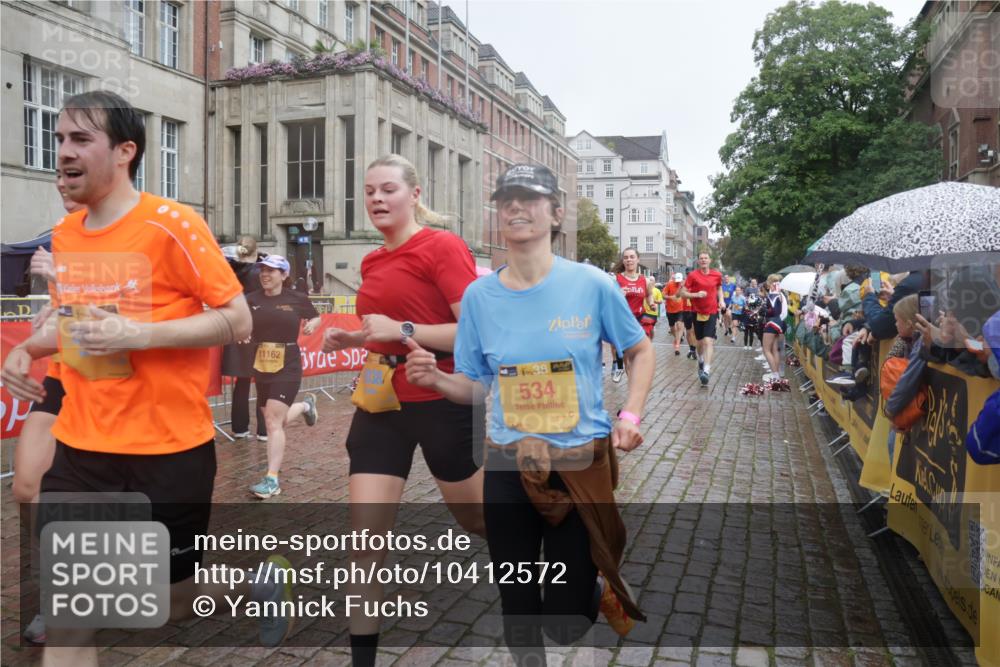 13.09.2026 - Kiel Lauf Yannick Fuchs http://msf.ph/oto/10412572 13.09.2026 10:43:50 Ziel 56, 149, 305, 371, 1029, 1215, 1977, 2316, 2653, 2971, 3258, 3292, 3308, 3734, 4669, 4728, 4746, 4801, 5059, 5419, 6096, 6368, 7351, 8037, 8412, 9281, 9559, 10100, 10132, 10437, 10670, 10683, 10705, 11031, 11213, 11438, 11611, 12490, 12763, 149, 485, 534, 681, 1069, 1178, 1500, 1536, 1720, 1780, 2119, 2131, 2317, 2680, 2800, 2887, 3123, 3132, 3911, 4124, 4143, 4218, 4282, 4493, 4541, 4690, 4718, 4850, 4941, 5127, 5222, 5679, 5715, 5848, 6079, 6231, 6422, 6536, 6655, 6716 meine-sportfotos.de
