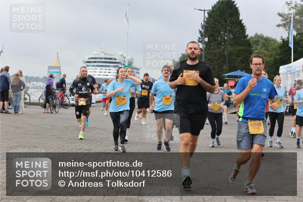 13.09.2026 - Kiel Lauf Andreas Tolksdorf http://msf.ph/oto/10412586 13.09.2026 10:03:03 Kiellinie 8459, 12184, 1587, 88, 10908, 2016, 12500 meine-sportfotos.de