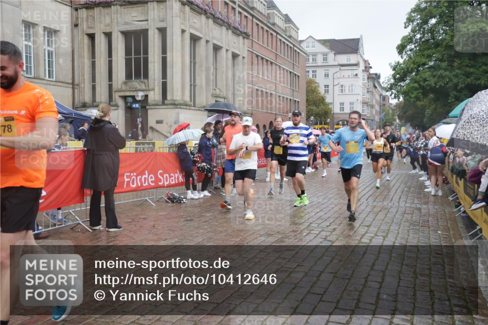 13.09.2026 - Kiel Lauf Yannick Fuchs http://msf.ph/oto/10412646 13.09.2026 10:44:05 Ziel 56, 202, 305, 318, 939, 1118, 1242, 1956, 2861, 2873, 3573, 3806, 4422, 5711, 6163, 6184, 7114, 7505, 7658, 7872, 8712, 9004, 9056, 9481, 9979, 10709, 11262, 11277, 11431, 11720, 11784, 12382, 12384, 12386, 12440, 56, 149, 305, 371, 1029, 1215, 1536, 1977, 2316, 2317, 2653, 2971, 3123, 3258, 3292, 3308, 3734, 4143, 4493, 4541, 4669, 4728, 4746, 4850, 4941, 5059, 5127, 5419, 6368, 6716, 7351, 702, 1275, 1379, 1439, 1839, 2729, 3918, 6059, 7534, 7900, 9082, 9229 meine-sportfotos.de