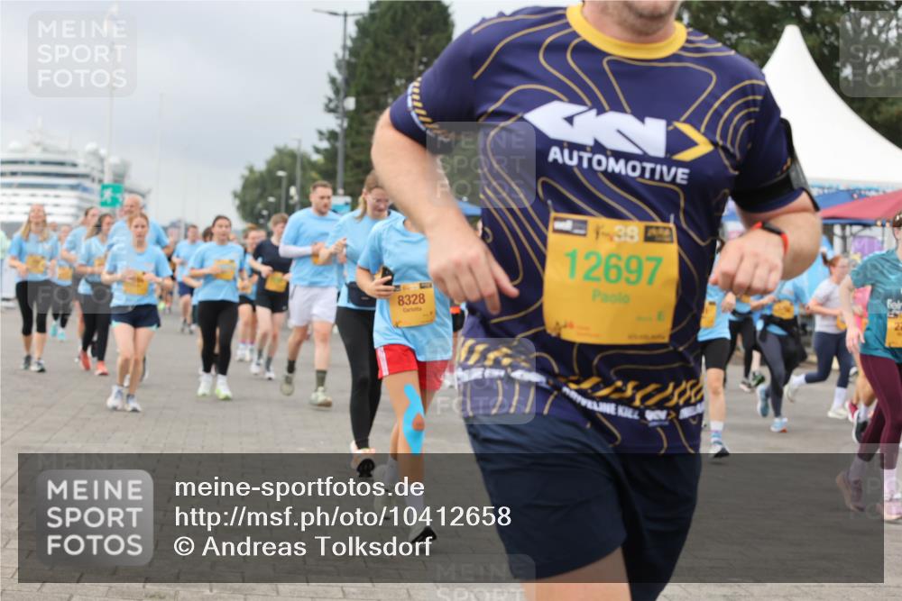 13.09.2026 - Kiel Lauf Andreas Tolksdorf http://msf.ph/oto/10412658 13.09.2026 10:03:10 Kiellinie 8328, 11, 38, 12697 meine-sportfotos.de
