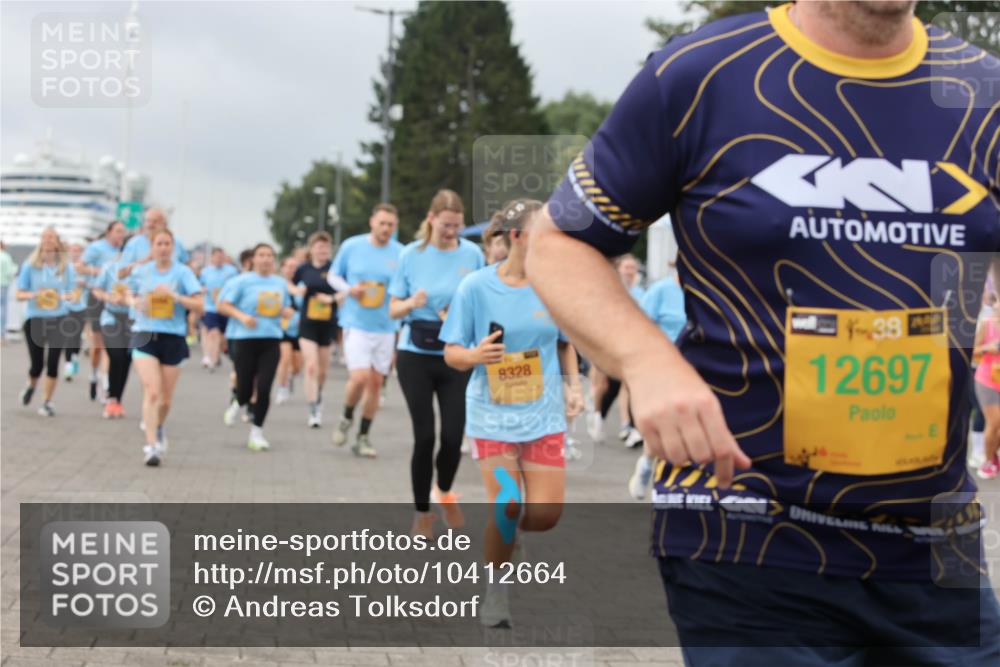 13.09.2026 - Kiel Lauf Andreas Tolksdorf http://msf.ph/oto/10412664 13.09.2026 10:03:10 Kiellinie 8328, 1, 38, 12697 meine-sportfotos.de