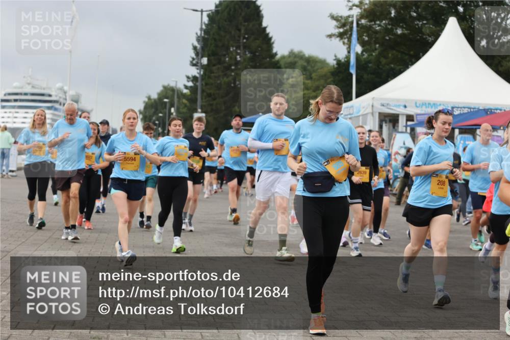 13.09.2026 - Kiel Lauf Andreas Tolksdorf http://msf.ph/oto/10412684 13.09.2026 10:03:11 Kiellinie 709, 5594, 2639, 208 meine-sportfotos.de