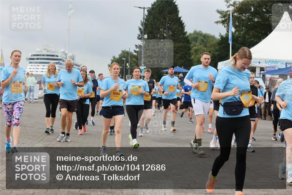 13.09.2026 - Kiel Lauf Andreas Tolksdorf http://msf.ph/oto/10412686 13.09.2026 10:03:12 Kiellinie 5246, 70, 3022, 5594, 10191, 2639 meine-sportfotos.de