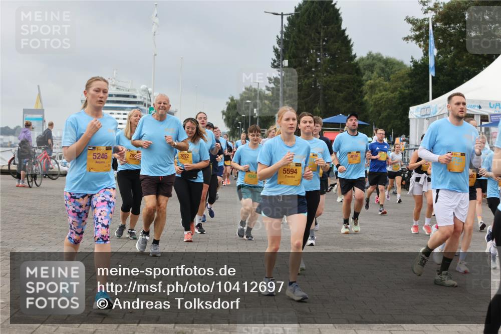 13.09.2026 - Kiel Lauf Andreas Tolksdorf http://msf.ph/oto/10412697 13.09.2026 10:03:12 Kiellinie 4, 39, 5246, 3022, 70, 5594, 4342, 10191, 50 meine-sportfotos.de