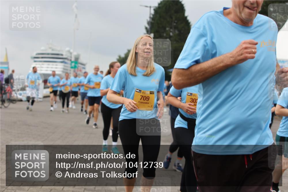 13.09.2026 - Kiel Lauf Andreas Tolksdorf http://msf.ph/oto/10412739 13.09.2026 10:03:16 Kiellinie 38, 709, 30 meine-sportfotos.de