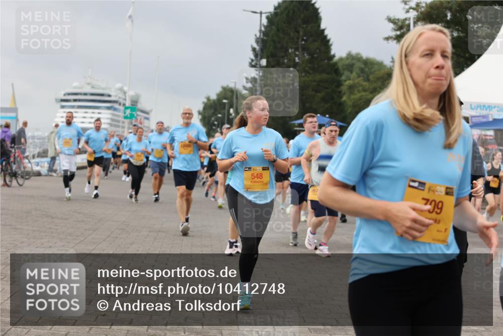 13.09.2026 - Kiel Lauf Andreas Tolksdorf http://msf.ph/oto/10412748 13.09.2026 10:03:17 Kiellinie 12085, 38, 548, 267, 39, 709 meine-sportfotos.de