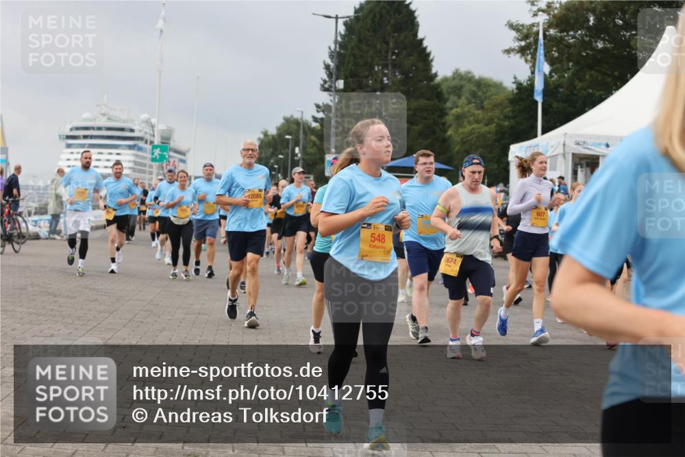 13.09.2026 - Kiel Lauf Andreas Tolksdorf http://msf.ph/oto/10412755 13.09.2026 10:03:17 Kiellinie 12085, 38, 548, 2674, 607 meine-sportfotos.de