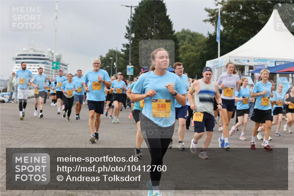 13.09.2026 - Kiel Lauf Andreas Tolksdorf http://msf.ph/oto/10412760 13.09.2026 10:03:17 Kiellinie 12085, 38, 548, 2674, 607, 8979 meine-sportfotos.de