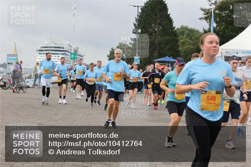 13.09.2026 - Kiel Lauf Andreas Tolksdorf http://msf.ph/oto/10412764 13.09.2026 10:03:18 Kiellinie 12085, 39, 548, 74, 607 meine-sportfotos.de