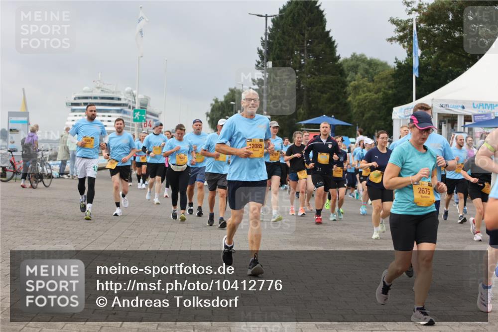 13.09.2026 - Kiel Lauf Andreas Tolksdorf http://msf.ph/oto/10412776 13.09.2026 10:03:19 Kiellinie 5593, 2, 4, 7642, 39, 2085, 21, 5154, 2675 meine-sportfotos.de