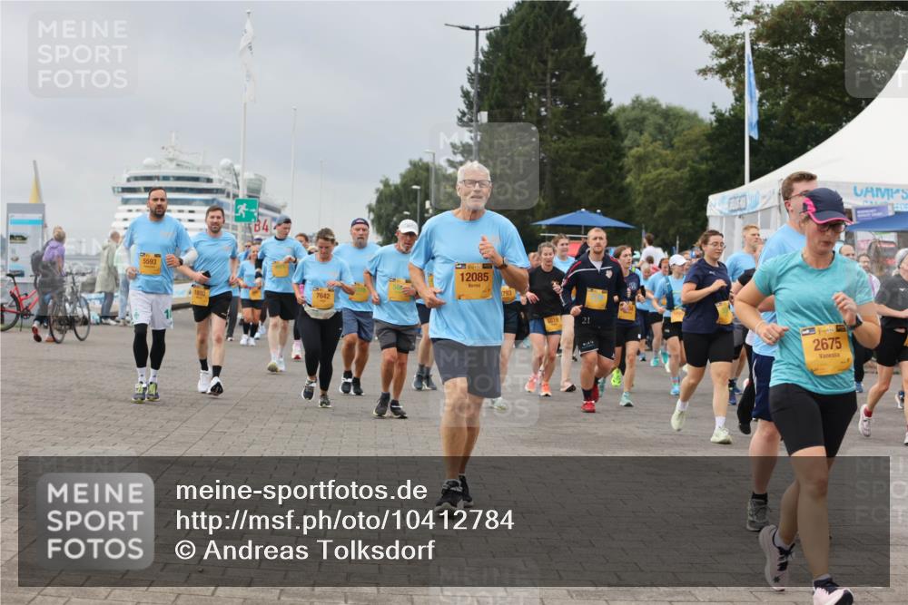 13.09.2026 - Kiel Lauf Andreas Tolksdorf http://msf.ph/oto/10412784 13.09.2026 10:03:19 Kiellinie 5593, 1890, 7642, 38, 12085, 8793, 6619, 21, 2675 meine-sportfotos.de