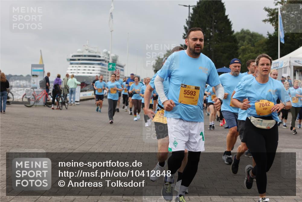 13.09.2026 - Kiel Lauf Andreas Tolksdorf http://msf.ph/oto/10412848 13.09.2026 10:03:23 Kiellinie 189, 38, 5593, 38, 7642 meine-sportfotos.de