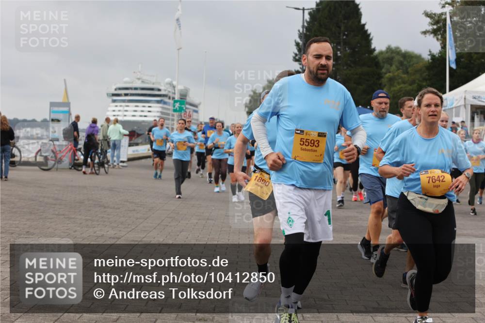 13.09.2026 - Kiel Lauf Andreas Tolksdorf http://msf.ph/oto/10412850 13.09.2026 10:03:23 Kiellinie 38, 1890, 4, 38, 5593, 38, 7642 meine-sportfotos.de
