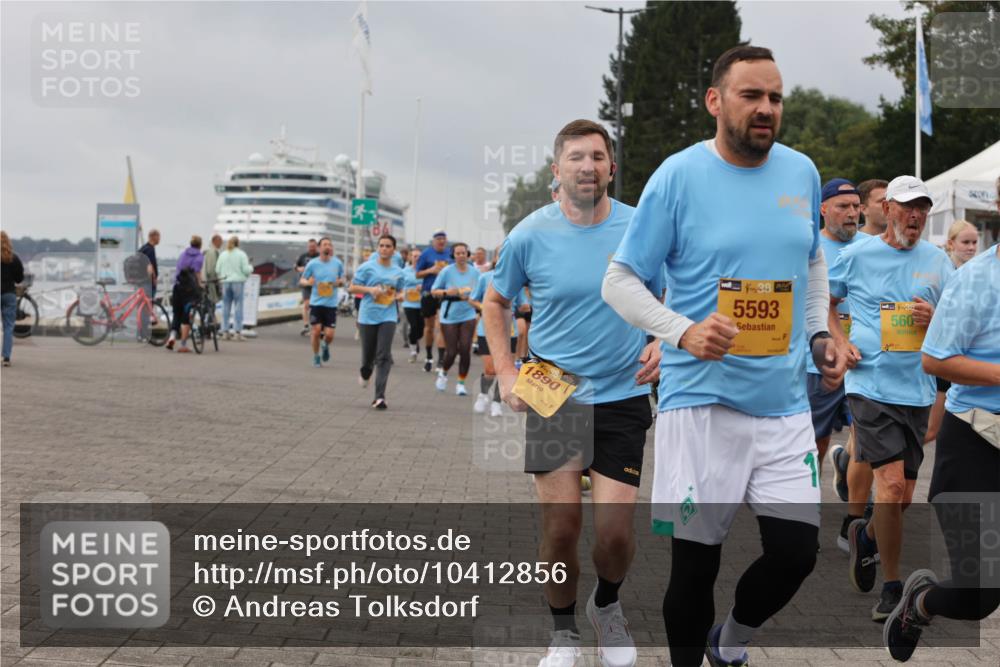 13.09.2026 - Kiel Lauf Andreas Tolksdorf http://msf.ph/oto/10412856 13.09.2026 10:03:23 Kiellinie 38, 1890, 4, 38, 5593, 560 meine-sportfotos.de