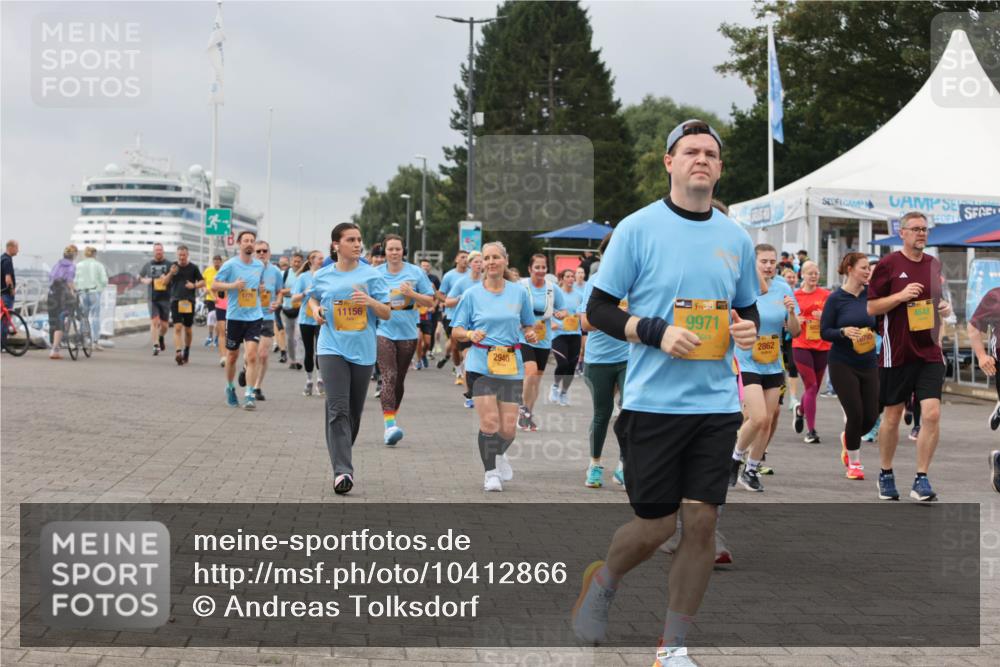 13.09.2026 - Kiel Lauf Andreas Tolksdorf http://msf.ph/oto/10412866 13.09.2026 10:03:26 Kiellinie 11156, 2940, 9971, 4648, 2862 meine-sportfotos.de