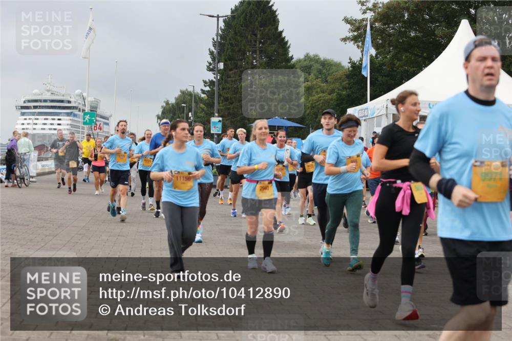 13.09.2026 - Kiel Lauf Andreas Tolksdorf http://msf.ph/oto/10412890 13.09.2026 10:03:26 Kiellinie 1779, 10721, 11156, 2940, 9035, 9971 meine-sportfotos.de