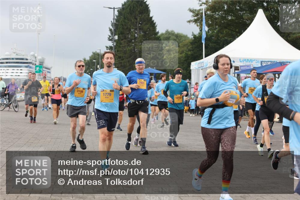 13.09.2026 - Kiel Lauf Andreas Tolksdorf http://msf.ph/oto/10412935 13.09.2026 10:03:30 Kiellinie 84, 3108, 38, 1779, 7451, 10986, 10722 meine-sportfotos.de