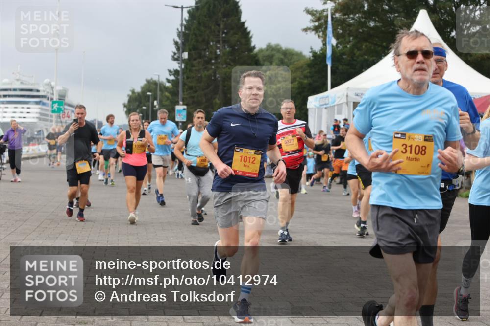 13.09.2026 - Kiel Lauf Andreas Tolksdorf http://msf.ph/oto/10412974 13.09.2026 10:03:33 Kiellinie 84, 10386, 38, 1012, 5377, 4, 38, 3108 meine-sportfotos.de
