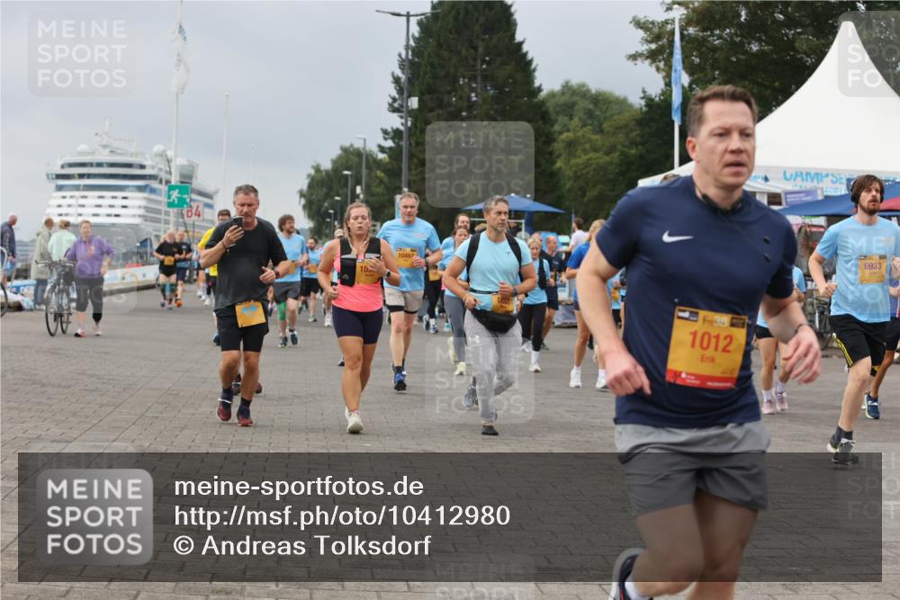 13.09.2026 - Kiel Lauf Andreas Tolksdorf http://msf.ph/oto/10412980 13.09.2026 10:03:33 Kiellinie 84, 1055, 10497, 1, 38, 1012, 6933 meine-sportfotos.de