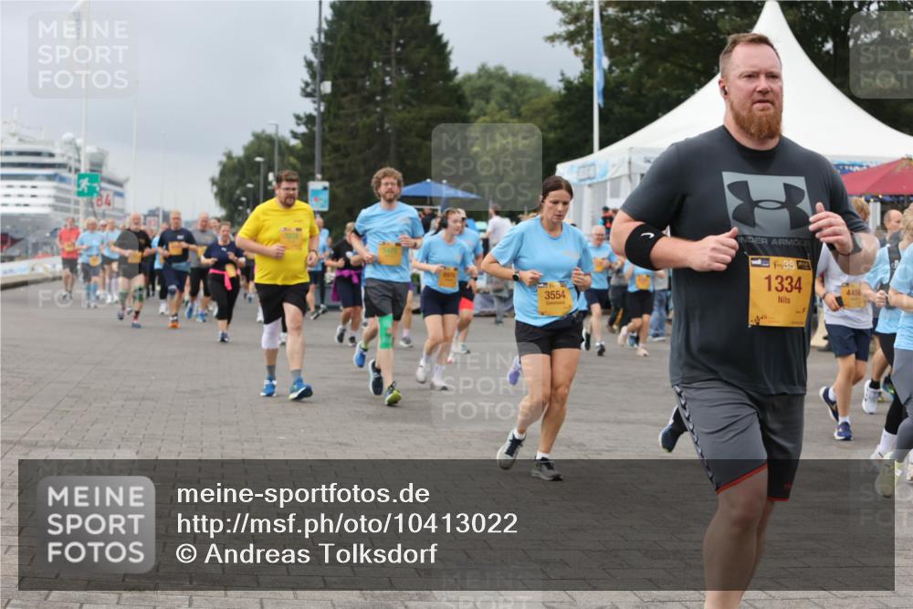 13.09.2026 - Kiel Lauf Andreas Tolksdorf http://msf.ph/oto/10413022 13.09.2026 10:03:39 Kiellinie 3554, 11394, 1334, 4456 meine-sportfotos.de