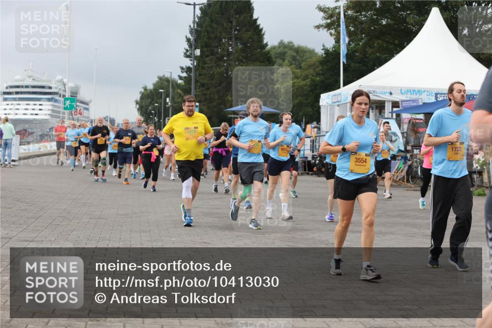 13.09.2026 - Kiel Lauf Andreas Tolksdorf http://msf.ph/oto/10413030 13.09.2026 10:03:39 Kiellinie 3278, 6974, 3, 3554, 1722 meine-sportfotos.de