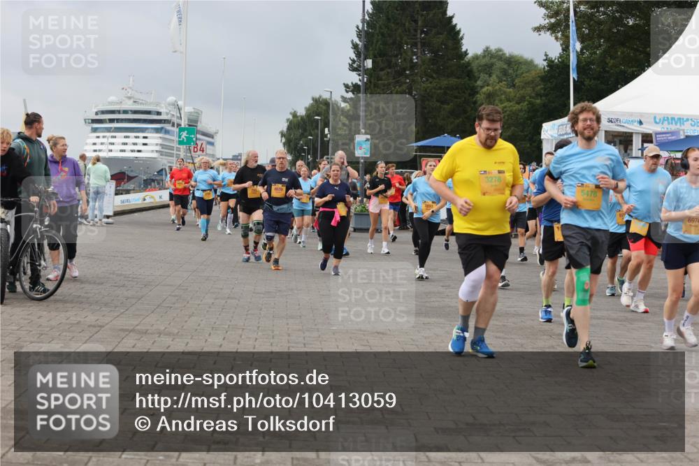 13.09.2026 - Kiel Lauf Andreas Tolksdorf http://msf.ph/oto/10413059 13.09.2026 10:03:41 Kiellinie 4, 3278, 5478, 6974 meine-sportfotos.de