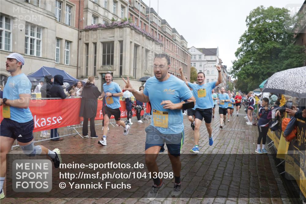 13.09.2026 - Kiel Lauf Yannick Fuchs http://msf.ph/oto/10413098 13.09.2026 10:44:40 Ziel 688, 1357, 1751, 1753, 2488, 2659, 2837, 2920, 3134, 3152, 3282, 4033, 4243, 4432, 4532, 5420, 5567, 5699, 6194, 6580, 6637, 6711, 7122, 7279, 7677, 7701, 7910, 8445, 10082, 11427, 11714, 12105, 12425, 12569, 501, 702, 939, 1242, 1275, 1335, 1377, 1379, 1439, 1839, 2289, 2545, 2729, 2826, 2873, 3009, 3186, 3469, 3573, 3918, 3980, 5183, 5294, 5599, 5697, 5740, 5778, 5859, 6059, 6229, 6611, 6959, 7250, 7291, 7468, 7504, 7534, 7677, 1323, 2952, 3591 meine-sportfotos.de