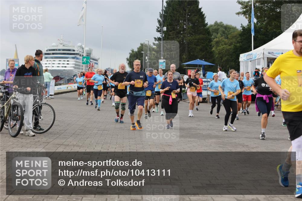 13.09.2026 - Kiel Lauf Andreas Tolksdorf http://msf.ph/oto/10413111 13.09.2026 10:03:43 Kiellinie 7999, 8639, 480, 1 meine-sportfotos.de