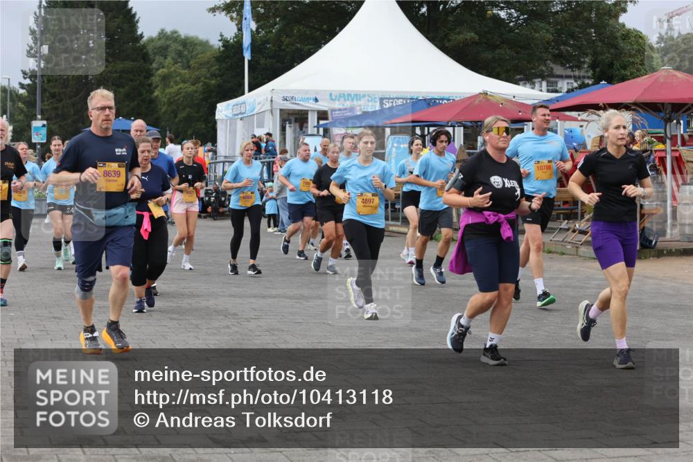 13.09.2026 - Kiel Lauf Andreas Tolksdorf http://msf.ph/oto/10413118 13.09.2026 10:03:45 Kiellinie 8639, 6884, 4897, 10786 meine-sportfotos.de