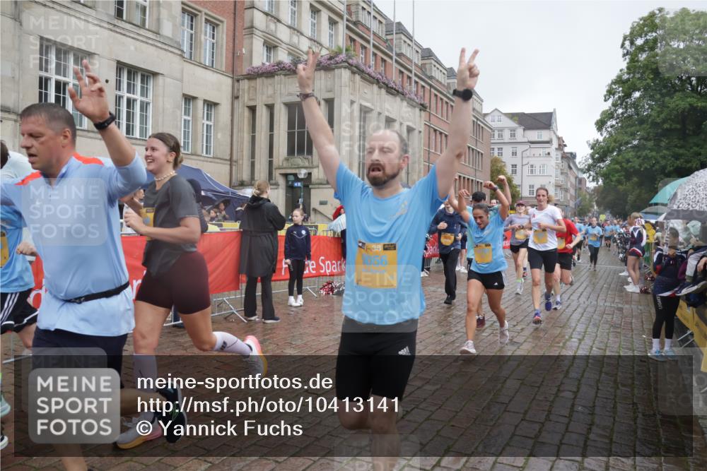 13.09.2026 - Kiel Lauf Yannick Fuchs http://msf.ph/oto/10413141 13.09.2026 10:44:42 Ziel 688, 1357, 1751, 1753, 2189, 2488, 2659, 2837, 2920, 3134, 3152, 3282, 4033, 4243, 4432, 4532, 5420, 5567, 6194, 6580, 6637, 6711, 7122, 7279, 7701, 7910, 8445, 8669, 10082, 11427, 11714, 12105, 12569, 12620, 501, 702, 939, 1242, 1275, 1335, 1377, 1379, 1439, 1839, 2289, 2545, 2729, 2826, 2837, 2873, 3009, 3186, 3469, 3918, 3980, 4243, 5183, 5294, 5599, 5697, 5699, 5740, 5778, 5859, 6059, 6229, 6611, 6711, 6959, 7250, 7291, 7468, 7504, 7534, 7677, 1323, 2952, 3591 meine-sportfotos.de