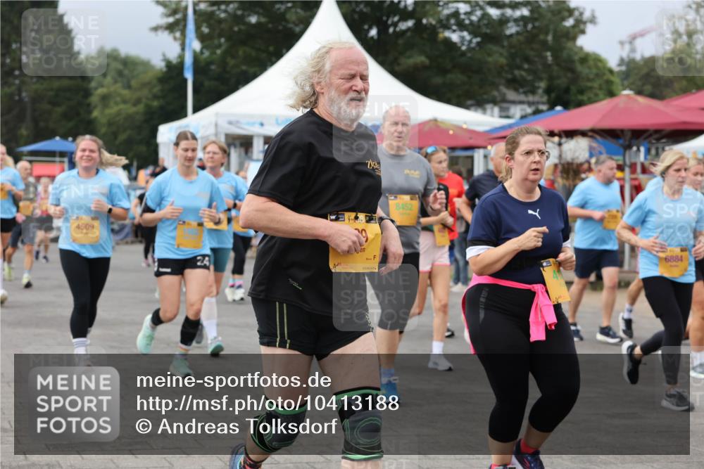 13.09.2026 - Kiel Lauf Andreas Tolksdorf http://msf.ph/oto/10413188 13.09.2026 10:03:49 Kiellinie 4509, 24, 9, 8452, 6884 meine-sportfotos.de