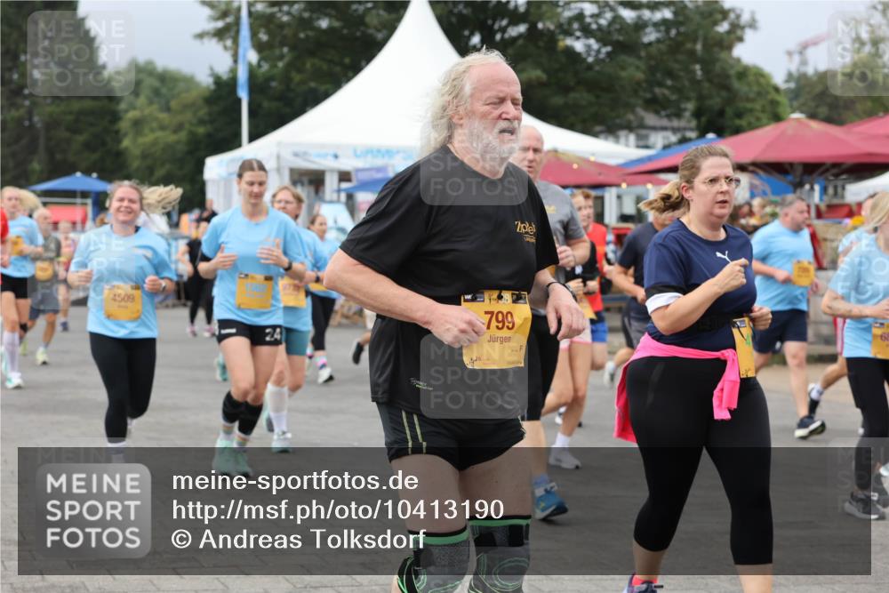 13.09.2026 - Kiel Lauf Andreas Tolksdorf http://msf.ph/oto/10413190 13.09.2026 10:03:49 Kiellinie 4509, 24, 799 meine-sportfotos.de
