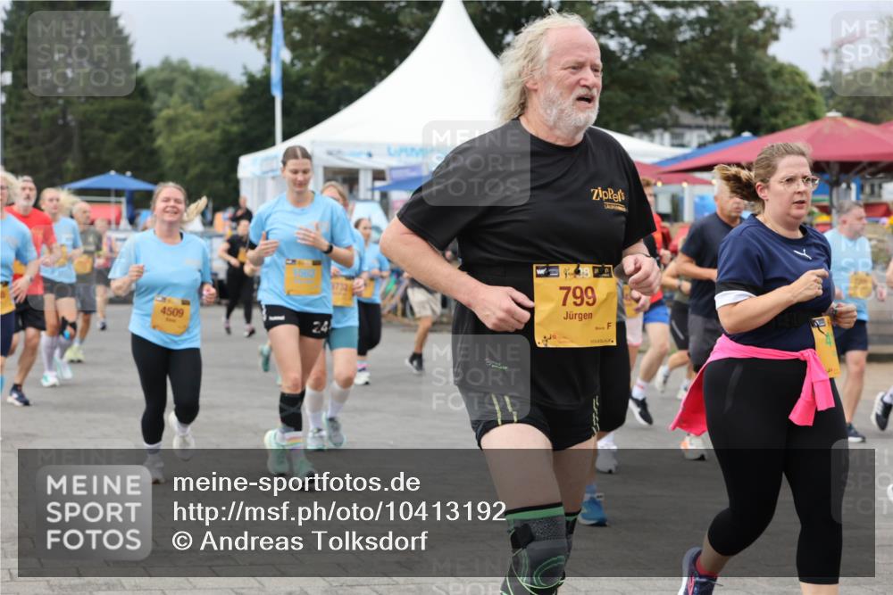 13.09.2026 - Kiel Lauf Andreas Tolksdorf http://msf.ph/oto/10413192 13.09.2026 10:03:49 Kiellinie 4509, 37326, 799 meine-sportfotos.de
