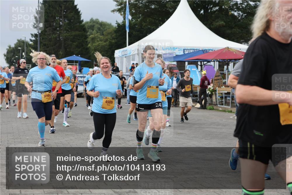 13.09.2026 - Kiel Lauf Andreas Tolksdorf http://msf.ph/oto/10413193 13.09.2026 10:03:49 Kiellinie 9745, 39, 4509, 39, 1562, 32, 24 meine-sportfotos.de