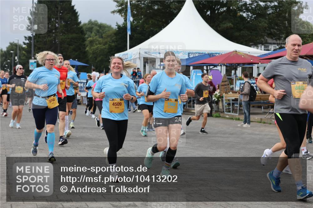 13.09.2026 - Kiel Lauf Andreas Tolksdorf http://msf.ph/oto/10413202 13.09.2026 10:03:49 Kiellinie 9745, 505, 38, 4509, 38, 1562, 24, 8452 meine-sportfotos.de